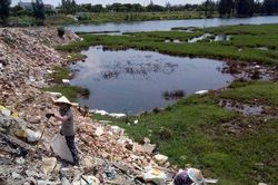 Rác thải xây dựng 'xâm chiếm' dự án tại Đà Nẵng