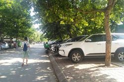 Vi phạm trật tự đô thị bủa vây hồ Ba Mẫu