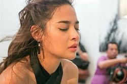 Vợ điếng người khi chồng giàu dẫn con gái riêng về nhà nhưng danh tính mẹ đứa bé mới khiến người vợ không thể chấp nhận được