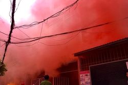Giả định cứu 10 người mắc kẹt bên trong đám 'Cháy' tại đường Phan Đình Phùng