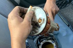 Đổ nhầm xăng pha nước ở TP.HCM?