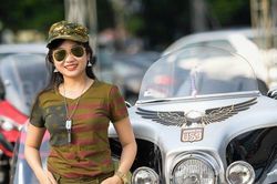 Hàng trăm mô tô phân khối lớn 'đại náo' đường phố Hà Nội