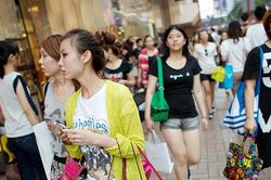 Giới nhà giàu Hong Kong tìm đường sơ tán, tránh biểu tình