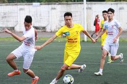 Những hình ảnh nóng bỏng loạt trận 16h chiều 9-10