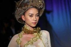 Ngô Thanh Vân lên tiếng về việc từng mặc áo dài phản cảm