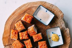 Cách làm heo quay bên ngoài giòn thơm, bên trong ngọt thịt