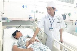 Truyền 12 đơn vị máu cứu bệnh nhi qua cơn nguy kịch