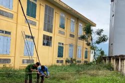 Hà Nội yêu cầu rà soát hệ thống điện trong khu vực trường học