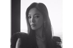 Song Hye Kyo tung ảnh, đọ sắc Jang Nara trên MXH