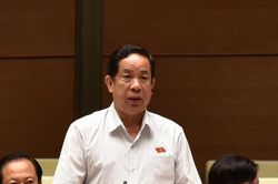 'Nhiều cán bộ có liêm sỉ muốn từ chức mà pháp luật không cho phép'