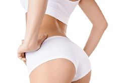 Ca sĩ trẻ nổi tiếng chia sẻ nỗi hối hận sau khi bơm mông, độn ngực