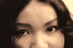 Bên kia bờ ảo vọng