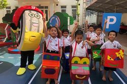 Giúp trẻ em Việt Nam tự tin tham gia giao thông an toàn
