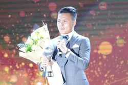 Quang Hải xúc động sau khi nhận giải tại AFF Awards 2019