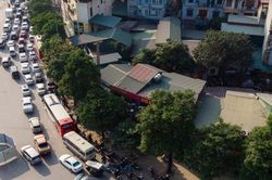 Hà Nội: Cận cảnh tuyến đường luôn trong tình trạng ùn tắc