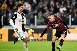 Juventus hạ Milan trong ngày Ronaldo bị thay từ phút 55