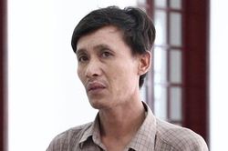 Đến nhà thăm con, người chồng trộm tiền của vợ cũ