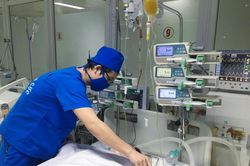 Công an vào cuộc vụ 2 mẹ con sản phụ tử vong bất thường ở Nghệ An