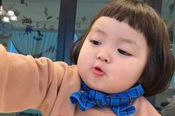 Gương mặt biểu cảm cực thần thái, bé giá Hàn Quốc chiếm sóng MXH