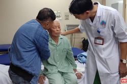 Chữa xẹp đốt sống chỉ mất 45 phút, không đau, ít biến chứng