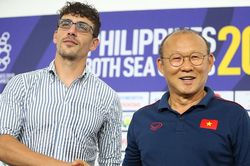 HLV Park Hang-seo bí mật đội hình ra sân, HLV Felix Dalmas hy vọng cầu thủ đủ khát khao chiến thắng