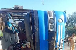 Xác định nguyên nhân vụ lật xe khách khiến 13 người thương vong ở Long An