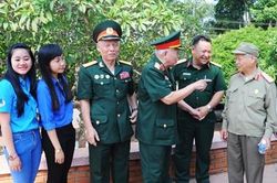 'Làm tư tưởng' phải thiết thực, có tâm