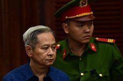 Cựu Phó Chủ tịch UBND TP.HCM nhận sai khi bị xét hỏi về quyết định giao đất cho Vũ 'nhôm'
