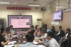 Họp khẩn với chuyên gia của WHO, FAO, CDC Hoa Kỳ về dịch viêm phổi cấp 'lạ'