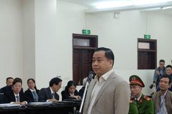 Phan Văn Anh Vũ chấp nhận mức án song xin tòa tha cho cựu lãnh đạo thành phố Đà Nẵng