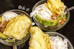 Kem bơ sầu riêng nướng và loạt món ăn vặt cho tín đồ hảo ngọt ở TP.HCM