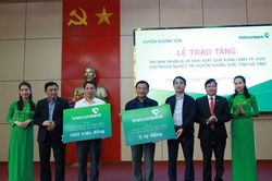 Tặng 100 nhà nhân ái, mang Tết ấm đến người nghèo tại Hà Tĩnh