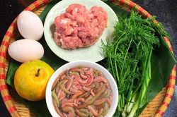Đặc sản chả rươi hút khách ở Hà Nội