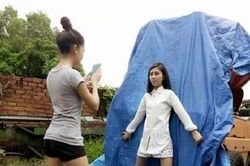 Bái phục những cách chụp ảnh thẻ từ 'vốn tự có' của giới trẻ