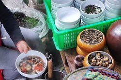 4 hàng bún ốc ngon giải ngấy ngày đầu năm ở Hà Nội