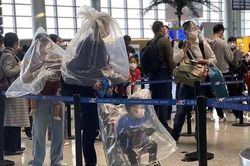 Khẩu trang 'cháy hàng', dân TQ dùng đủ cách tránh nhiễm virus corona