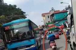 Người đàn ông giả vờ hết xăng để xin tiền nhưng lộ cái kết bất ngờ
