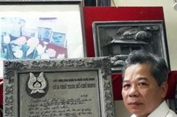 Kể chuyện Bác Hồ qua tranh đá