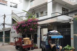 Rơi thang máy trong khu trọ, 3 người thương vong