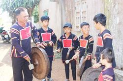 Nay Tek: Truyền đam mê cồng chiêng cho thế hệ trẻ