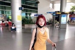 Cách ly hai người thân của cô gái lên mạng khoe 'chiến tích' tránh kiểm dịch