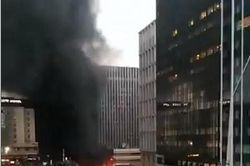 Pháp sơ tán người dân khỏi nhà ga trung tâm Paris do hỏa hoạn