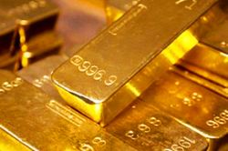 Giá vàng đột ngột đảo chiều giảm, nhà đầu tư nên thận trọng