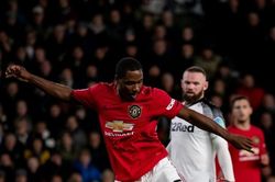 Tân binh Ighalo rực sáng, MU đánh bại Derby County 3 bàn không gỡ