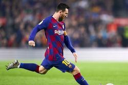 Giải mã khả năng sút phạt của Messi