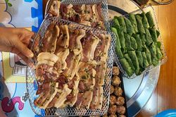 Tự làm bún chả tại nhà bằng nồi chiên không dầu