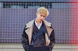 Taemin luôn điển trai, tạo dáng thu hút trên tạp chí