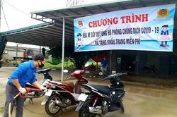 Rửa xe gây quỹ, ủng hộ phòng chống dịch Covid- 19