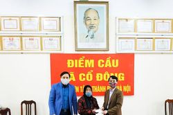 Mẹ liệt sĩ ở Sơn Tây trích tiền tiết kiệm ủng hộ phòng, chống dịch Covid-19