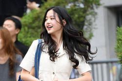 Jang Won Young (IZ*ONE) gây sốt với body gợi cảm ở tuổi 15, Knet: Bản nữ Cha Eun Woo, 'hậu duệ' Jeon Ji Hyun!